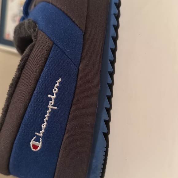 Blue and grey champion slippers - Picture 3 of 4